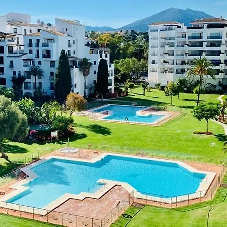 Jardines Del Puerto - Puerto Banus *